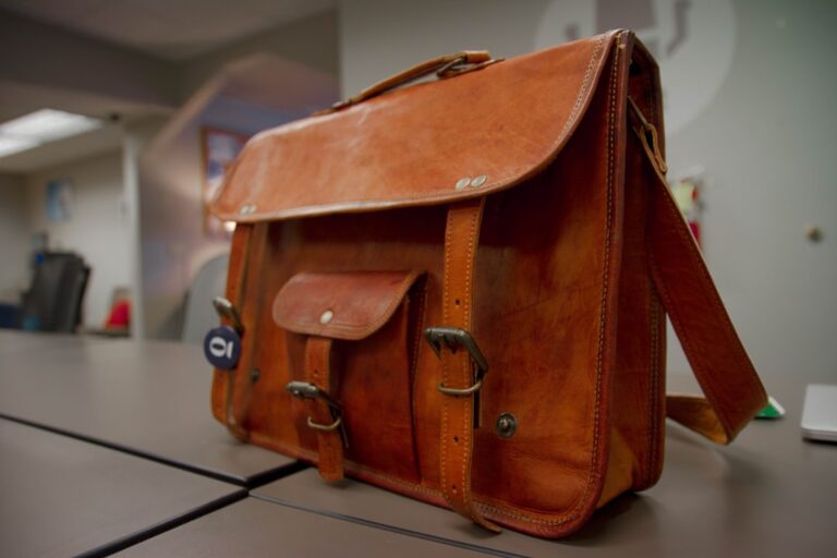 The Ultimate Guide to Choosing the Right Luggage for Your Adventures